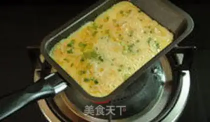Make Shrimp-skin cheese roll step 4