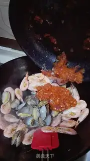 Make Seafood pasta step 13