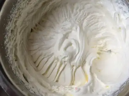 Make A flower cupcake step 15