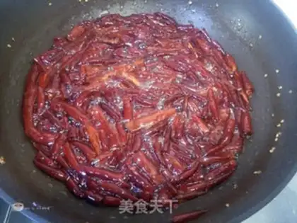 Make Spicy red oil step 6
