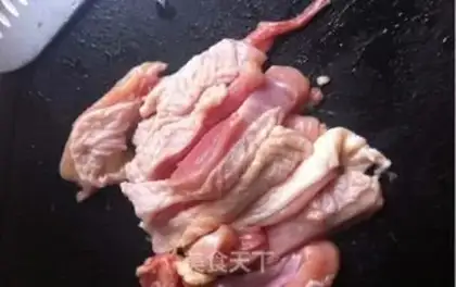 Make Frozen mushrooms and chickens step 1