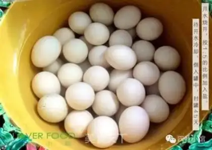 Make A duck egg step 3