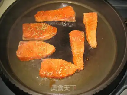 Make Rosemary sauce salmon step 5