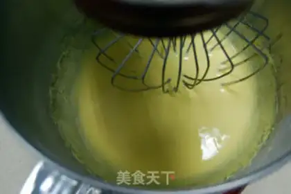 Make Tiger cake roll step 1