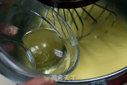 Make Tiger cake roll step 3