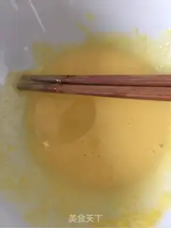 Make Homemade salad sauce step 1