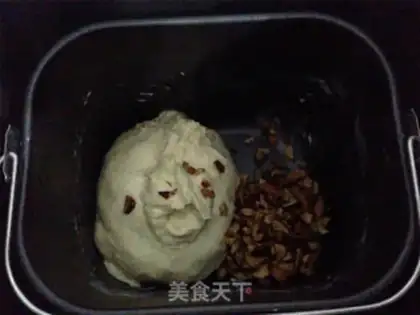 Make Red-tree yogurt bread step 6
