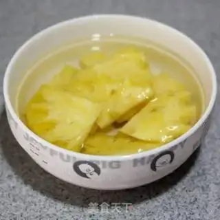 Make Pineapple fruit porridge step 2