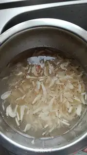 Make Shrimp gravy step 2