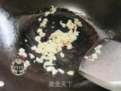 Make White clams and pasta step 1
