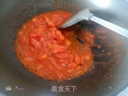 Make Tomato fried eggs step 8