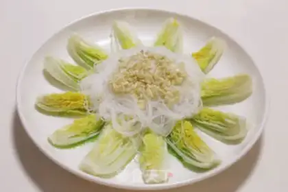 Make Garlic fan dolls step 7