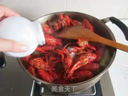 Make Spicy lobster step 10