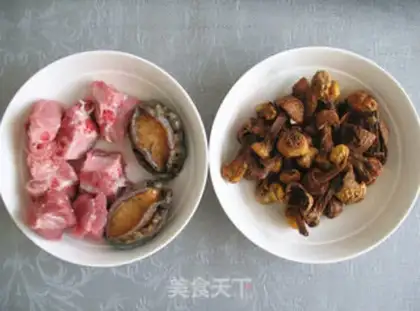 Make Qi-su-bone, abalone soup step 0