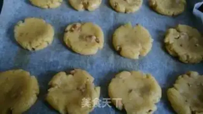 Make Traditional peaches step 8