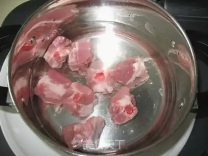 Make Qi-su-bone, abalone soup step 1