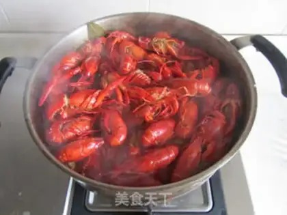 Make Spicy lobster step 12