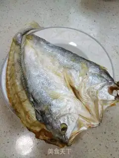 Make The fragrance of yellow fish step 0