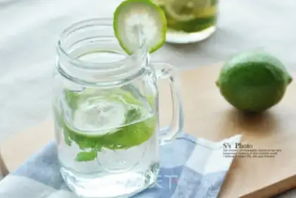 Make Lemon honey water step 4