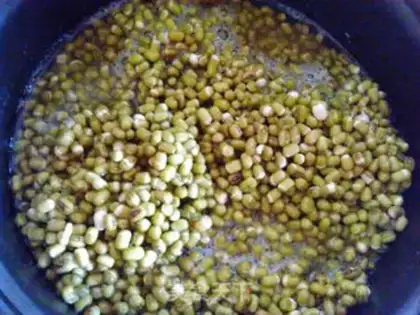 Make Green bean pie step 0