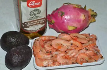Make Cream shrimp salad step 0