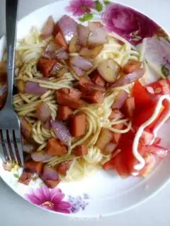 Make Black pepper onion ham pasta step 4