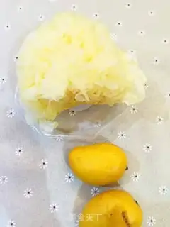 Make Mango broccoli with silver ears step 0