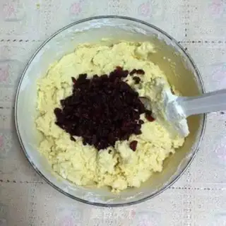 Make Cranberry cookies step 5