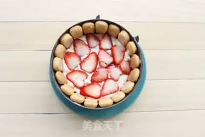 Make Strawberry Charlotte step 12