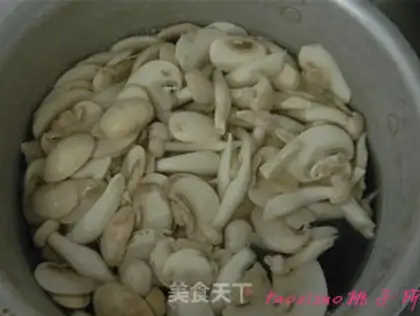 Make Hemi mushrooms and fried peas step 2
