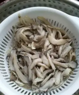 Make Fry mushrooms step 1