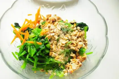 Make The pecan spinach tower step 7