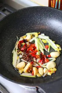 Make Spicy shrimp balls step 1