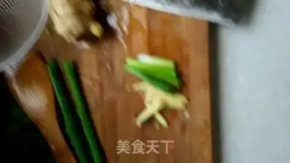Make A diet-free Coke chicken wing step 2