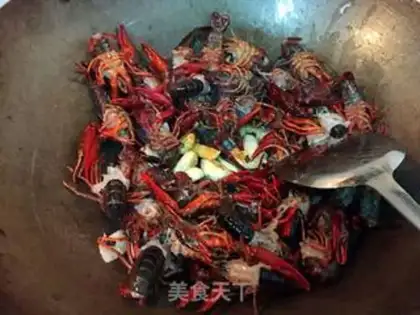 Make Spicy lobster step 5
