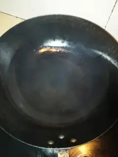 Make Scrambled eggs step 2
