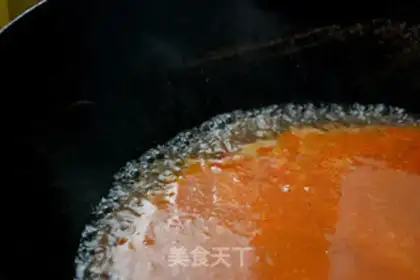 Make Tomato egg noodles step 4