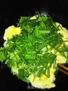 Make Scrambled eggs step 4