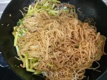Make Garlic pasta step 15