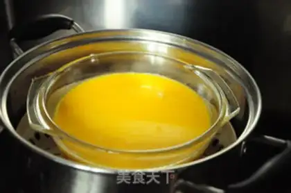 Make Tomato clams steam eggs step 7