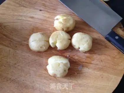 Make Olive oil frying potatoes step 2
