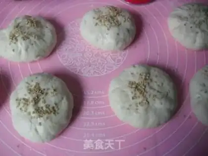 Make Fan onion pie step 9