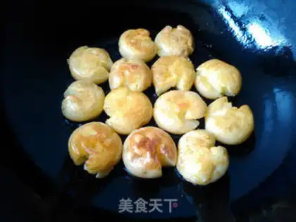 Make Olive oil frying potatoes step 4