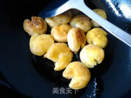 Make Olive oil frying potatoes step 6