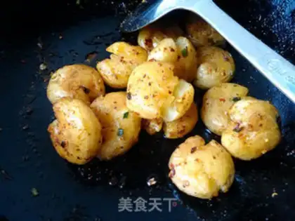 Make Olive oil frying potatoes step 9