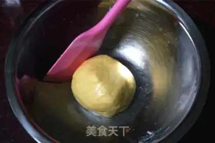 Make Glass and sugar cookies step 3