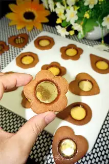 Make Glass and sugar cookies step 7