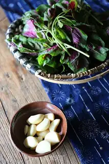 Make Garlic pickles step 0