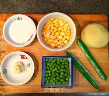 Make Happy Mickey Mashed Potato step 0