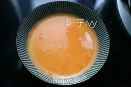 Make Tomato steamed eggs step 2